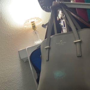 Very clean and waiting on u purse